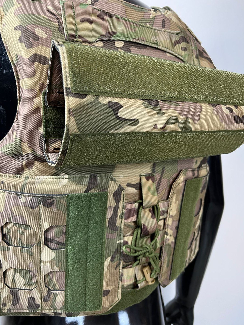 Полностью укомплектованный бронежилет Бр5/6 класса 1