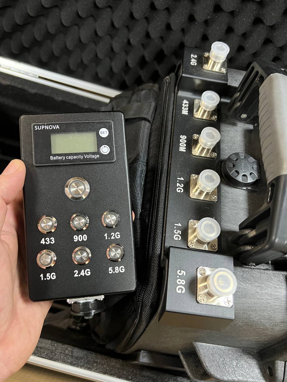 Рюкзак подавитель дронов  4 канала и 6 каналов