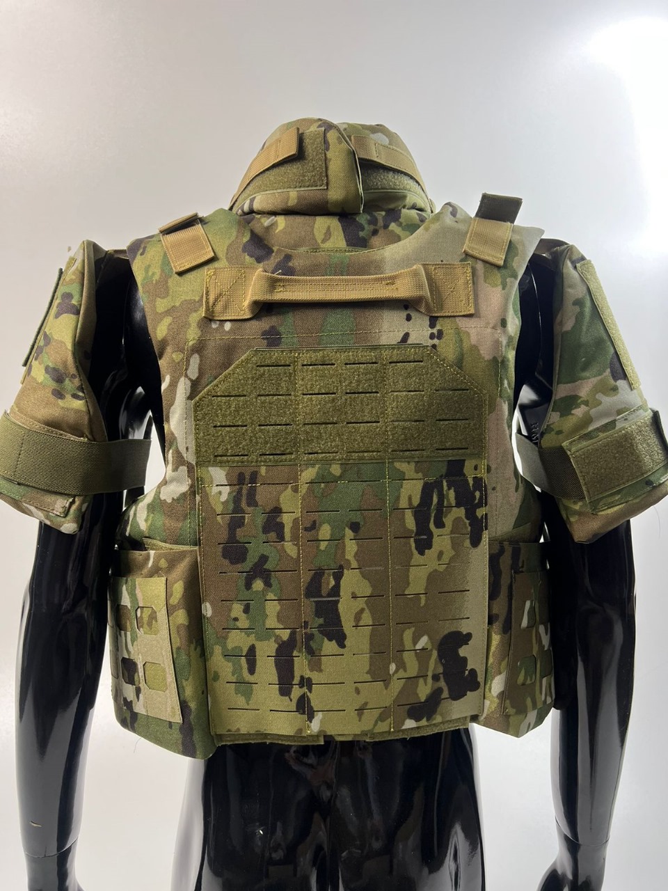 Полностью укомплектованный бронекомплект “Full Armor”