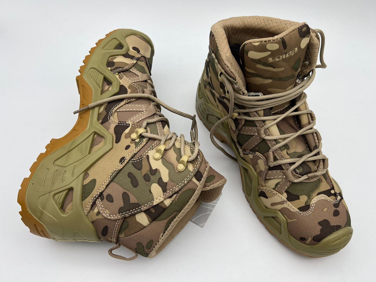 Тактические треккинговые ботинки LOWA