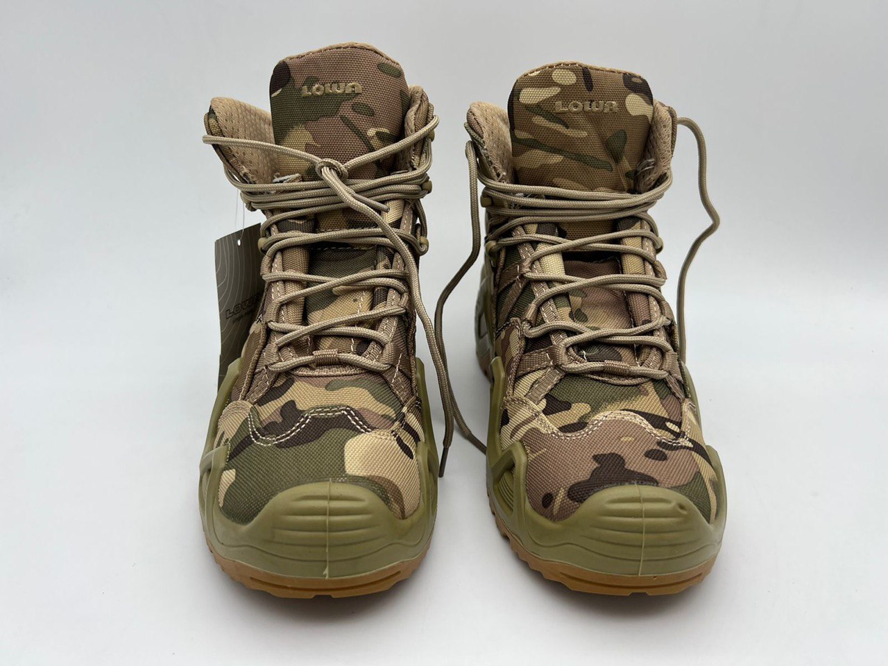 Тактические треккинговые ботинки LOWA