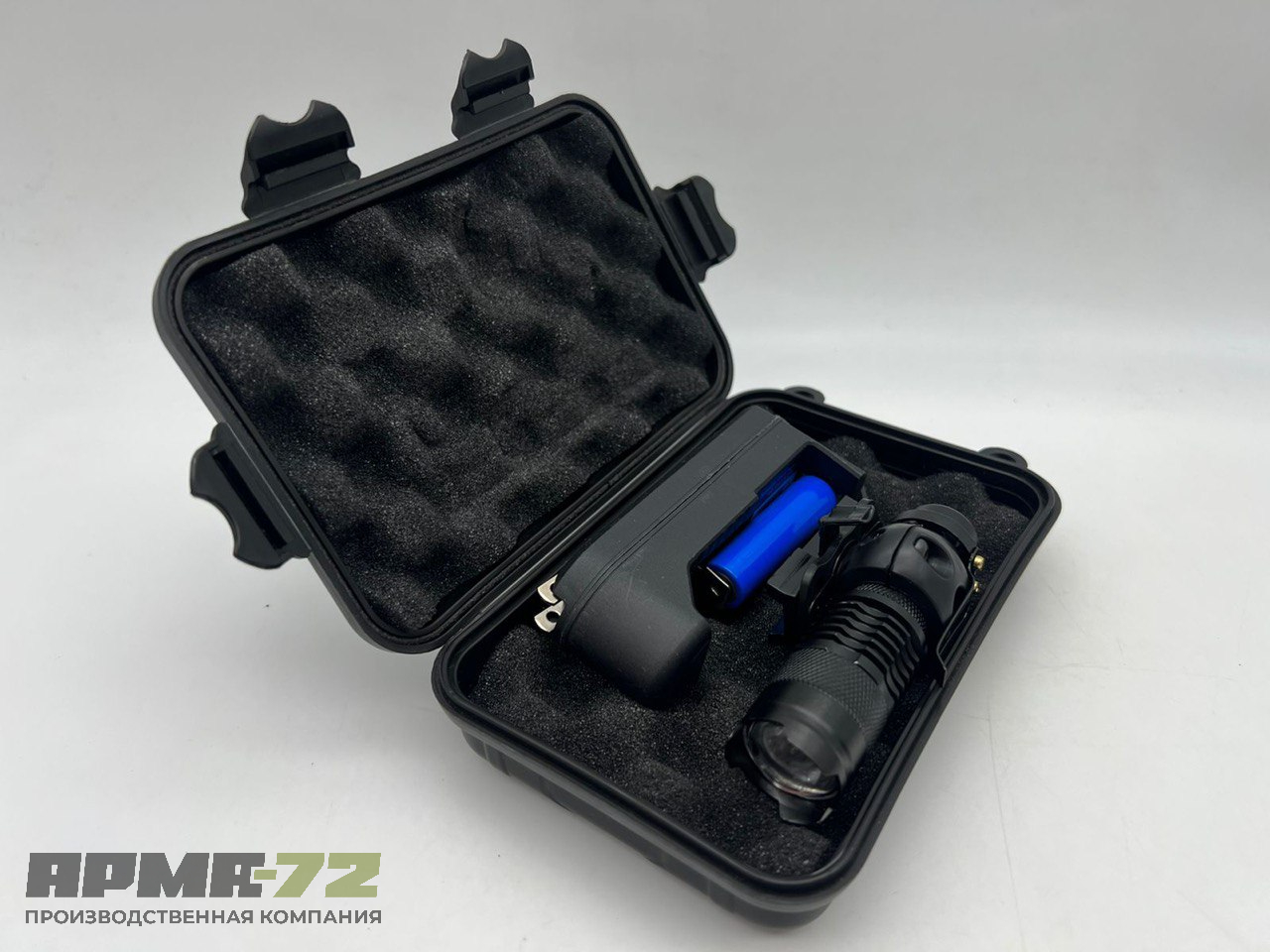 Фонарик тактический для шлема