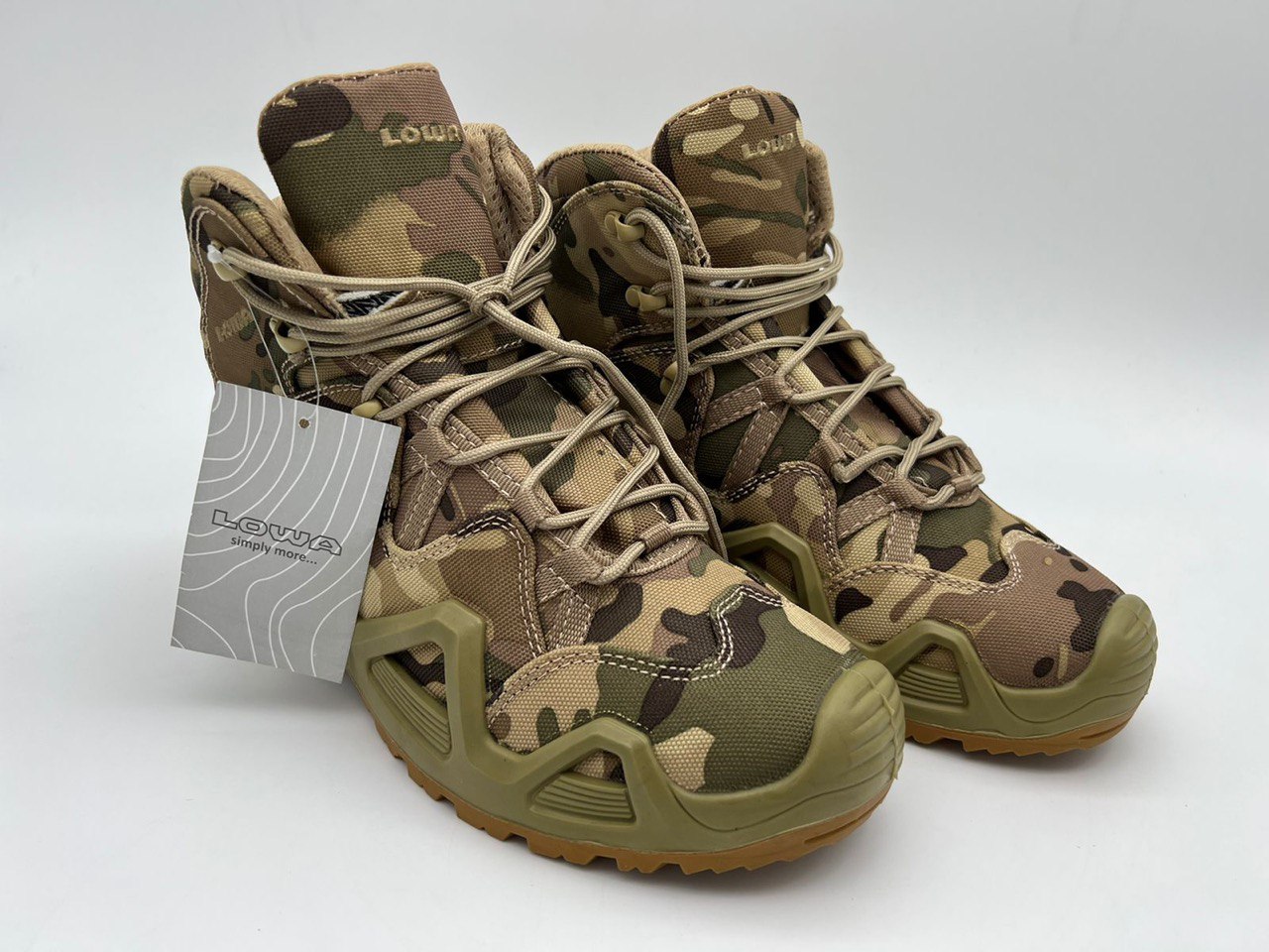 Тактические треккинговые ботинки LOWA