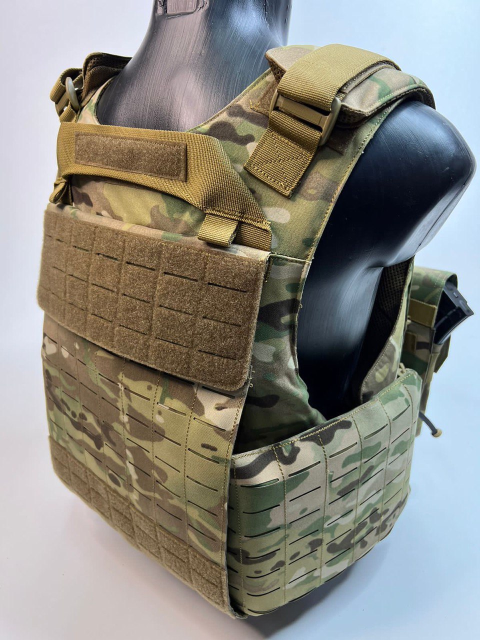 Жилет UNIVERSAL ARMOR